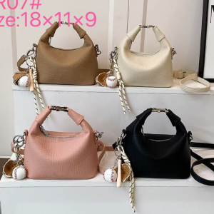 Trendy Fashion Handbag – Available in 4 Colours