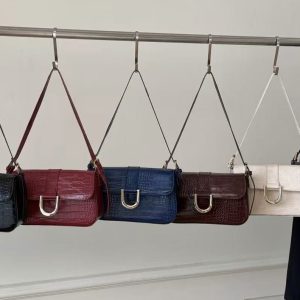Shoulder bags